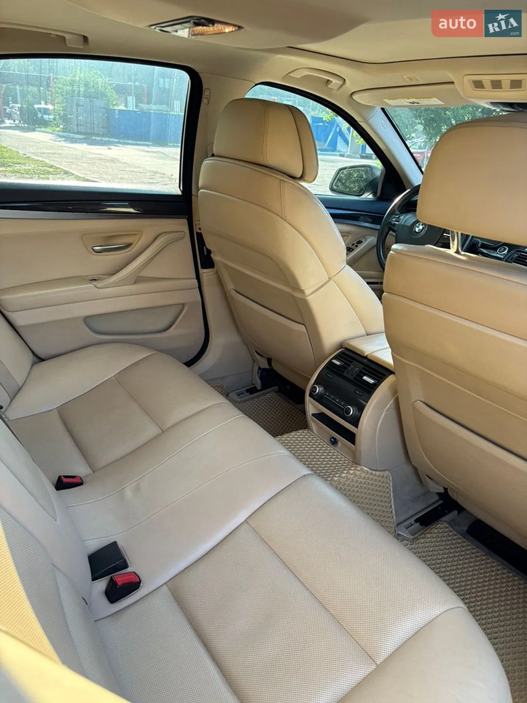 2012 BMW 5er - мініатюра 12