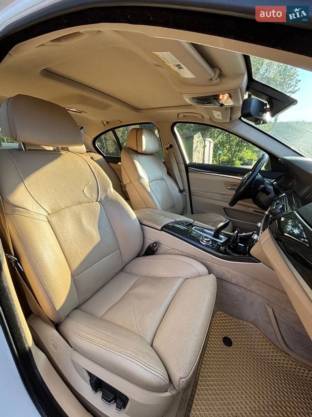 2012 BMW 5er - мініатюра 16