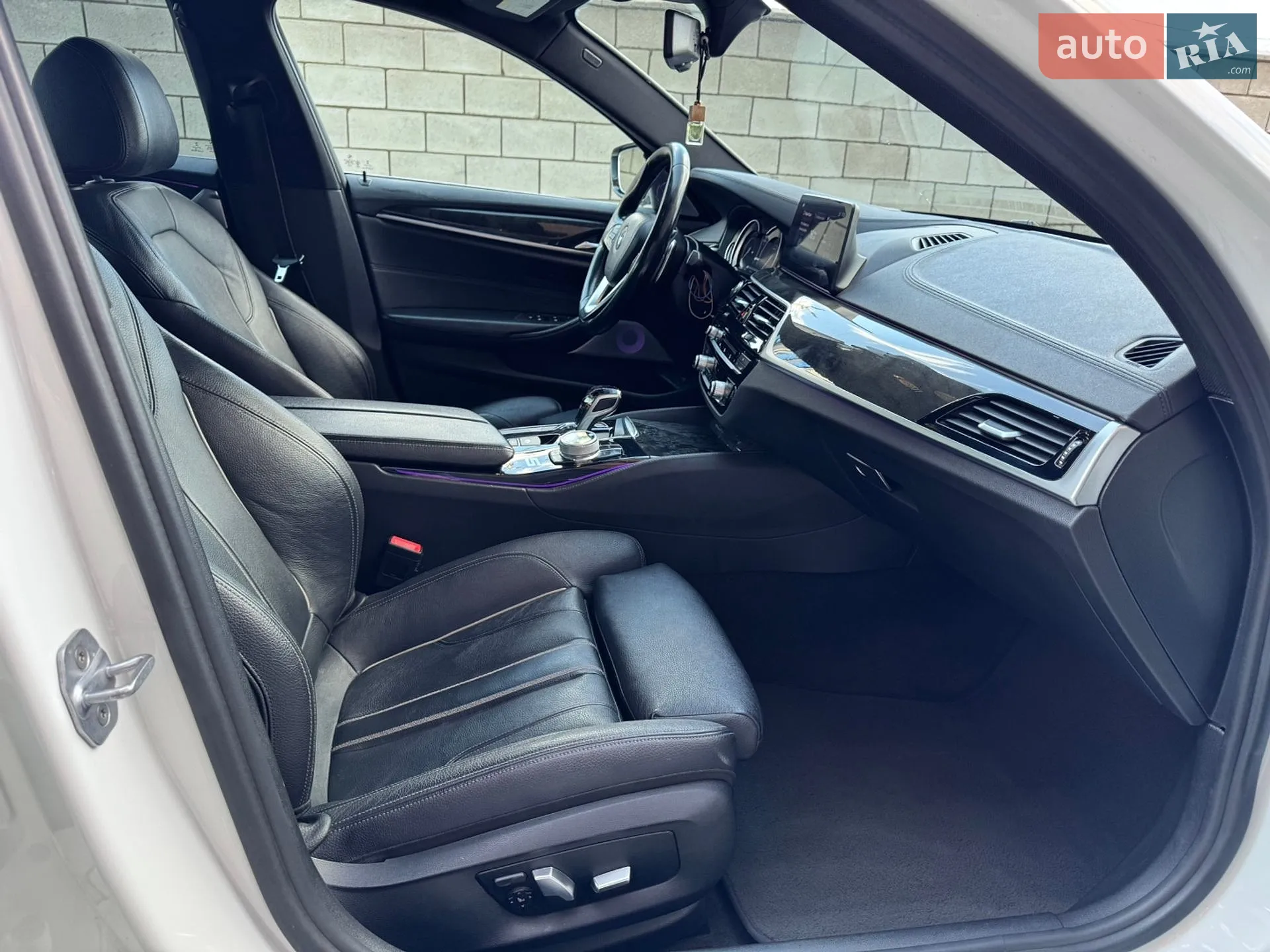 2017 BMW 5er - мініатюра 29