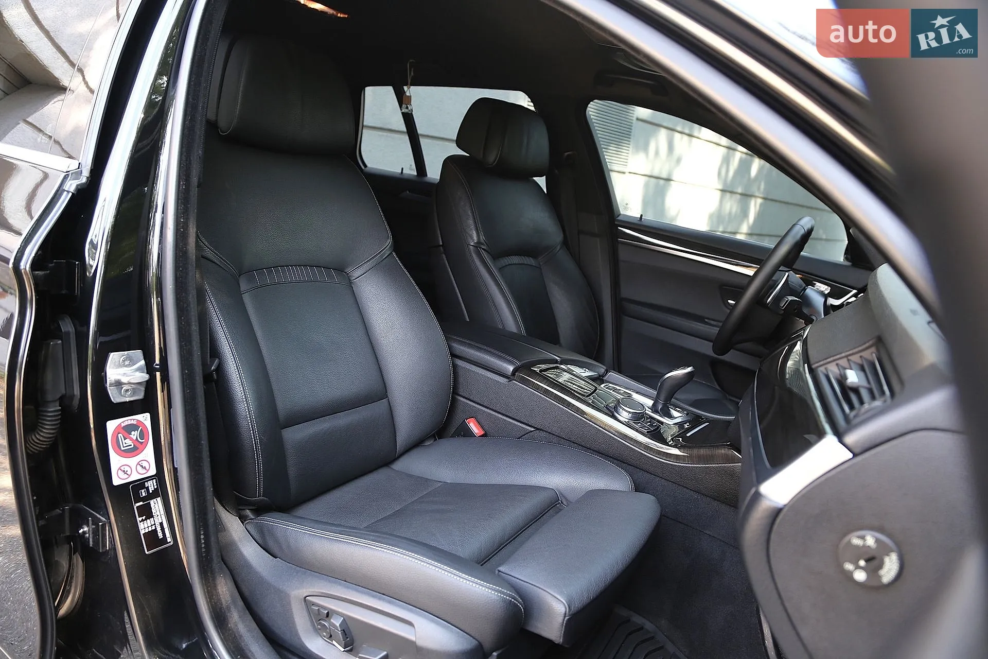 2016 BMW 5er - мініатюра 11