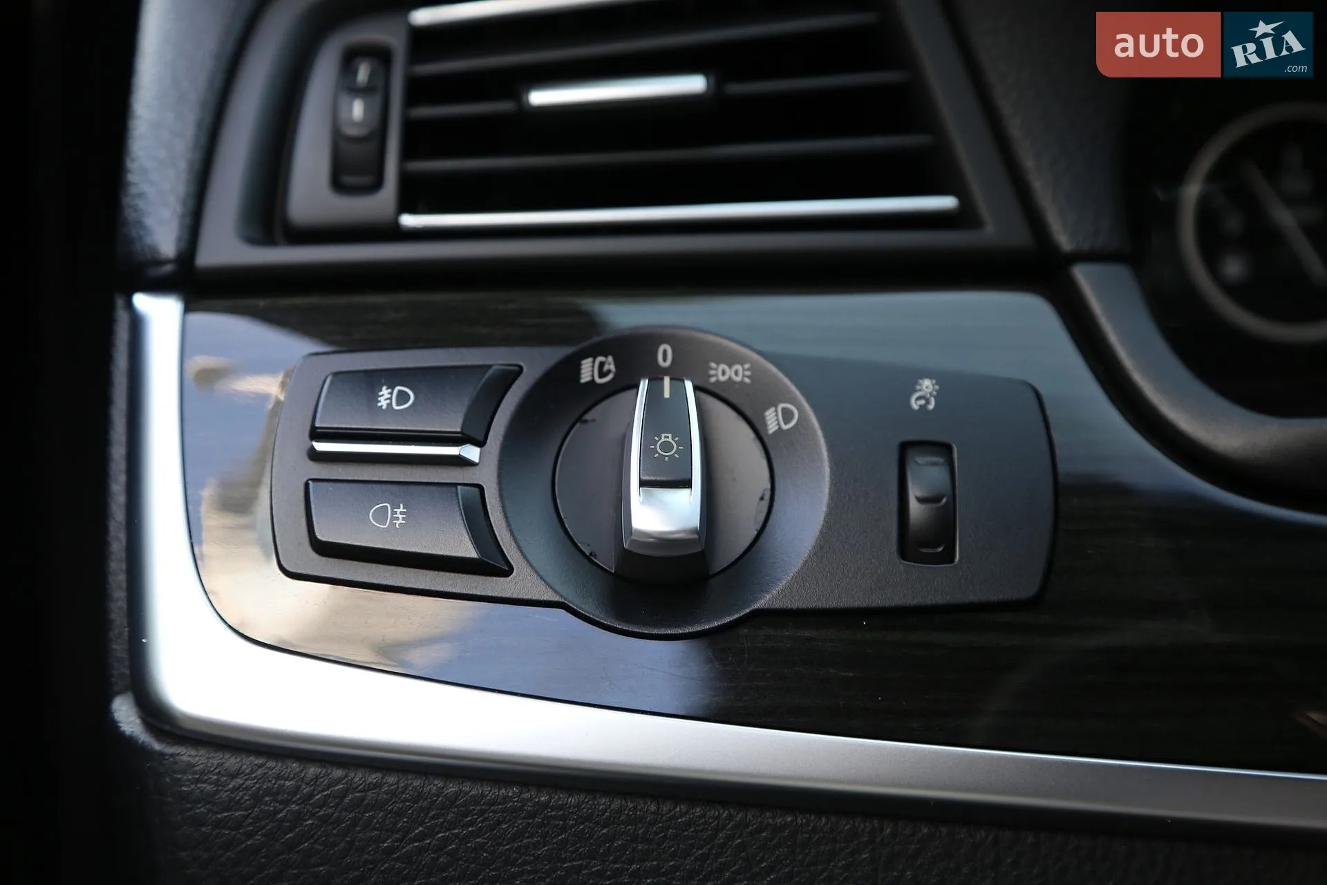 2016 BMW 5er - мініатюра 26