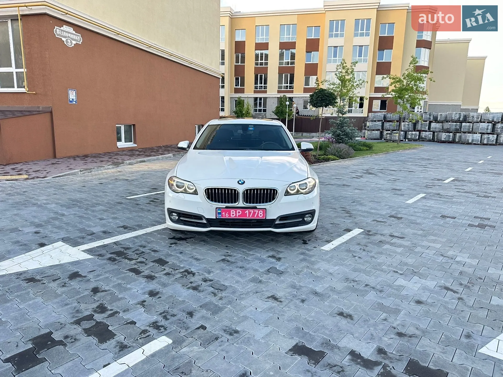 2016 BMW 5er - мініатюра 14