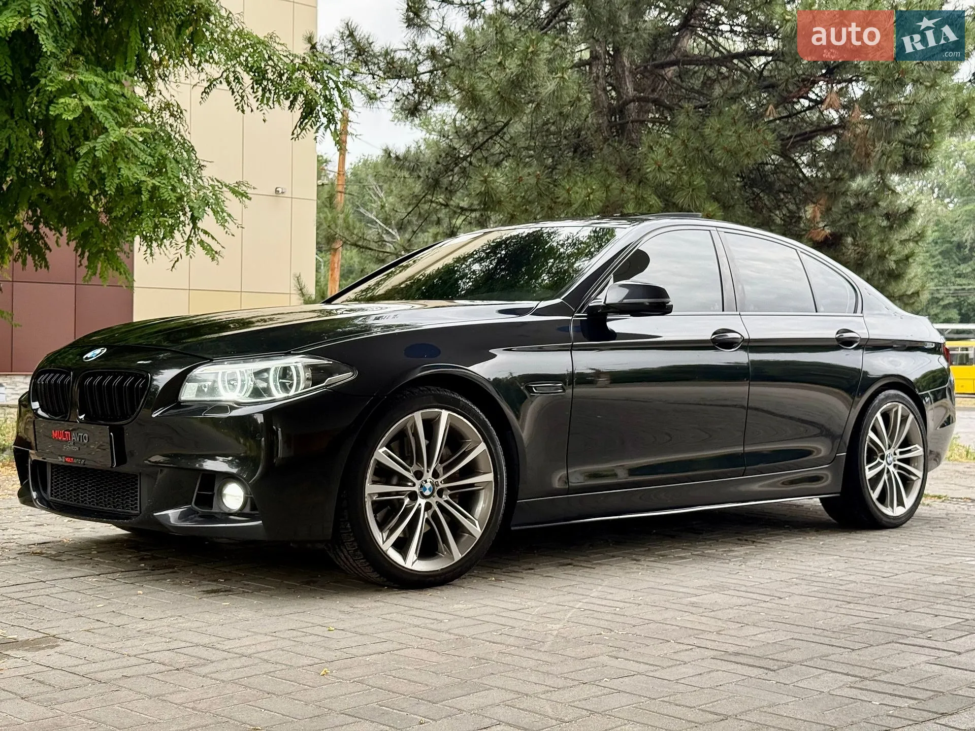 2014 BMW 5er - мініатюра 3