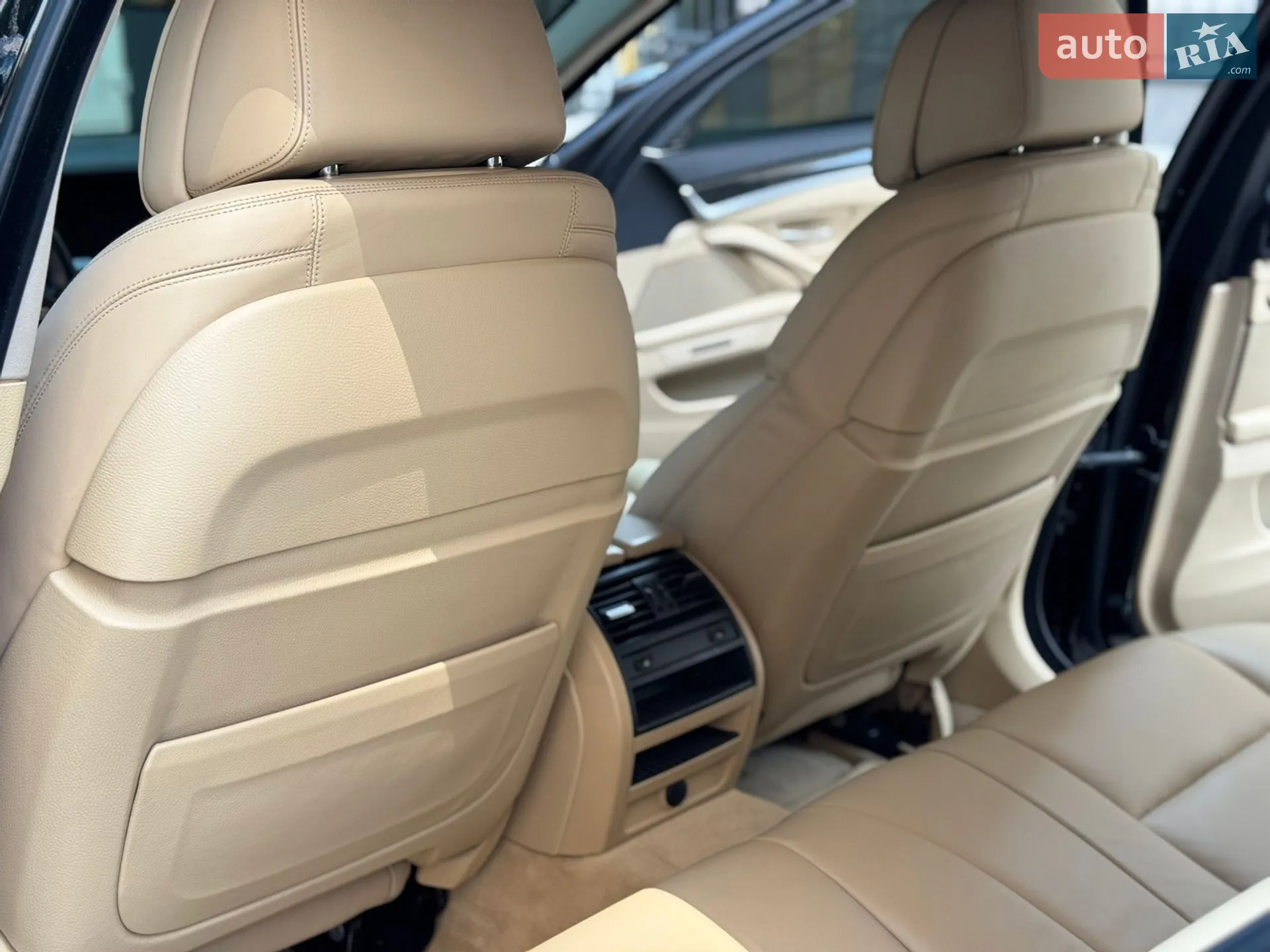 2013 BMW 5er - мініатюра 28