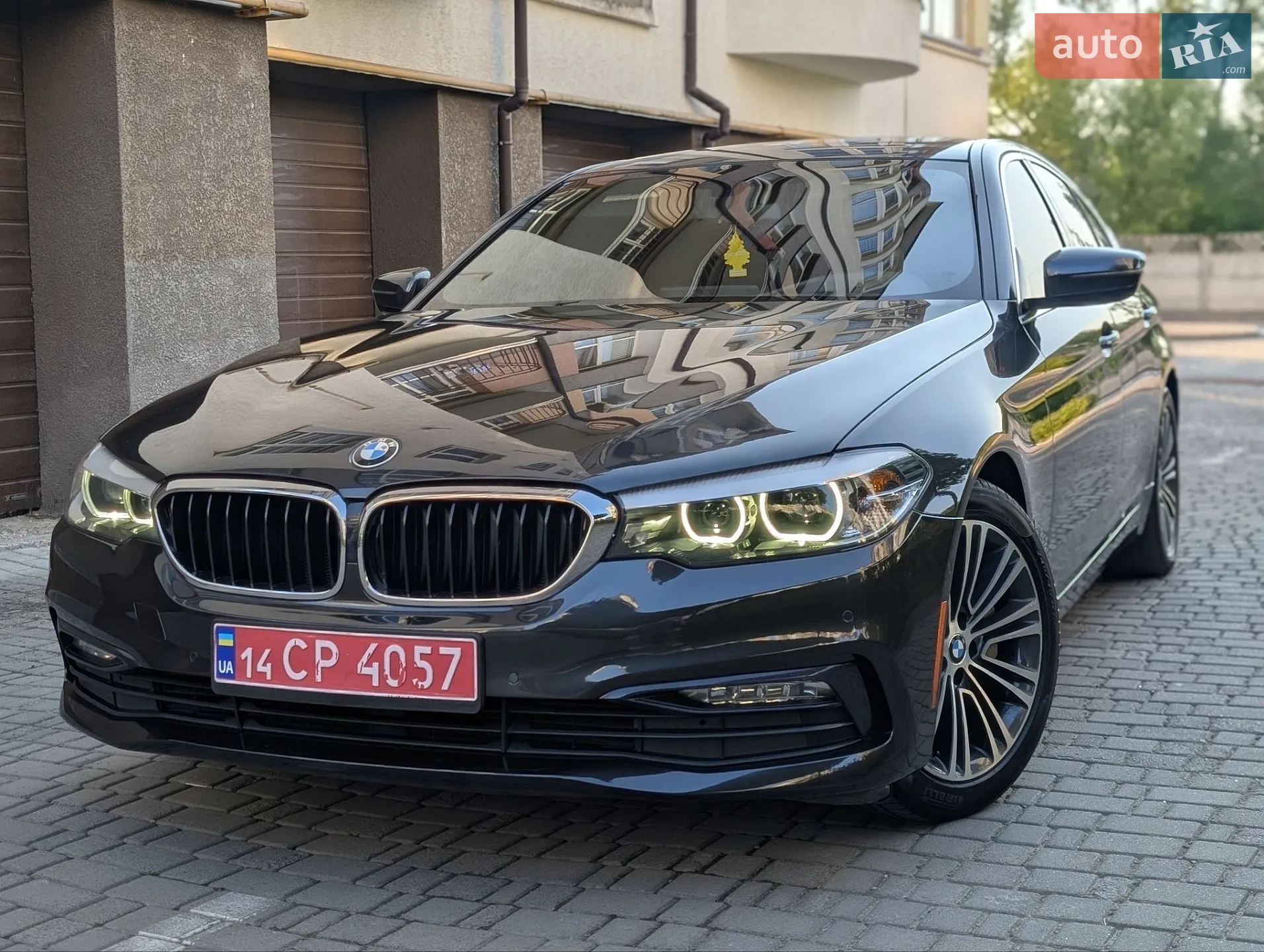 BMW 5 Series 2017 VIN WBAJA5C35HG894016 фото оголошення 6 з 86