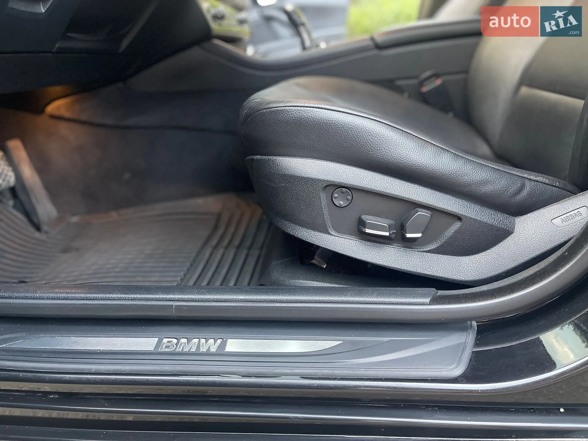 2012 BMW 5er - мініатюра 16
