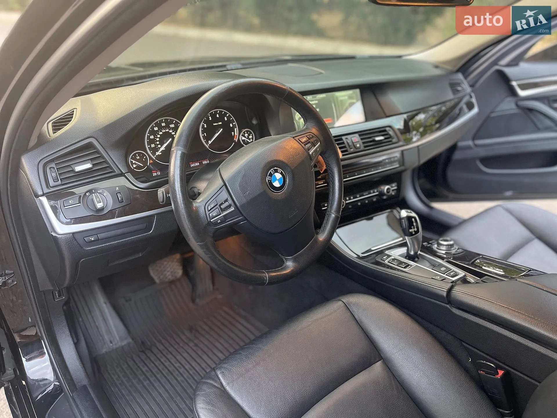 2012 BMW 5er - мініатюра 17