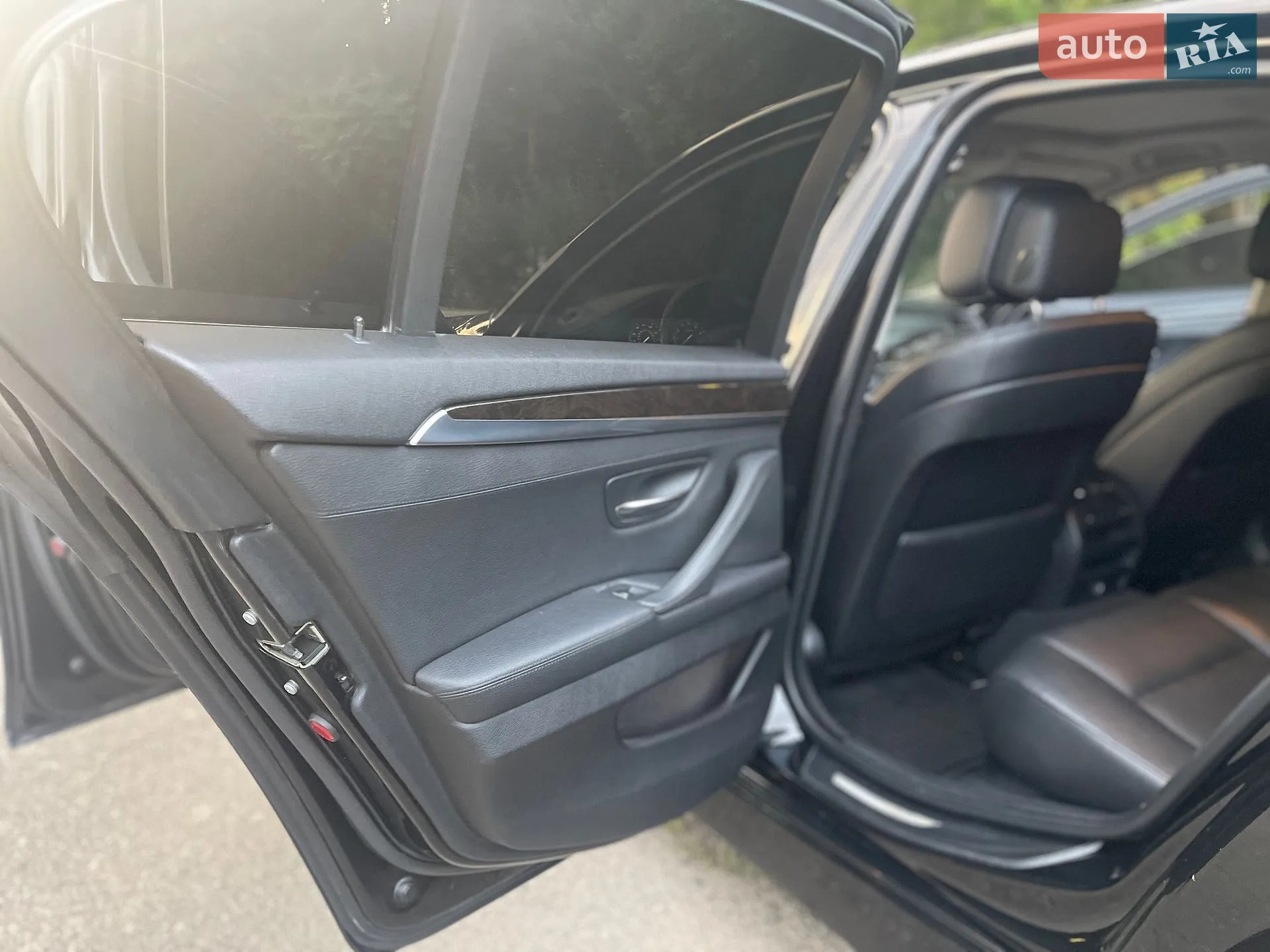 2012 BMW 5er - мініатюра 18