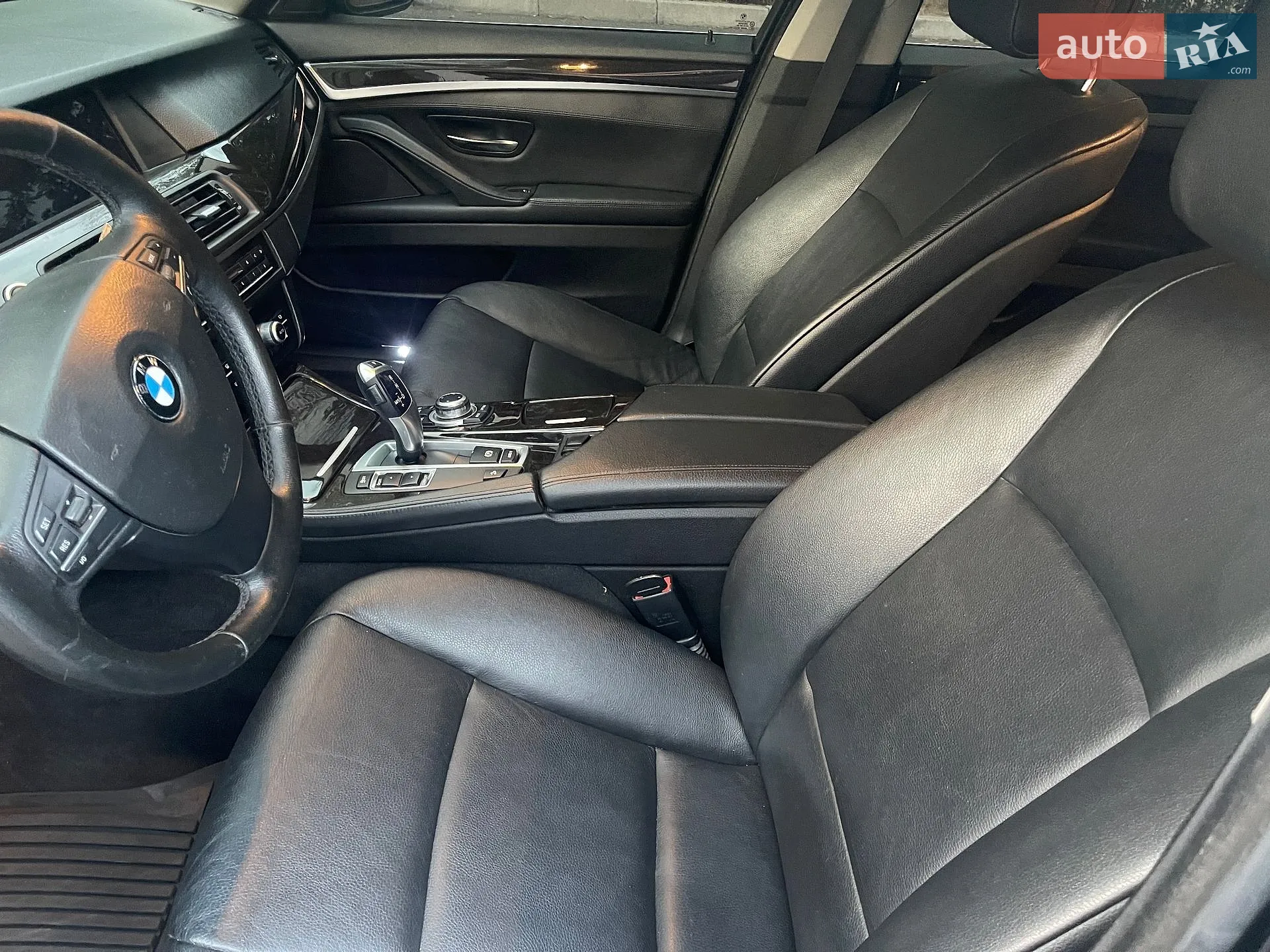 2012 BMW 5er - мініатюра 26
