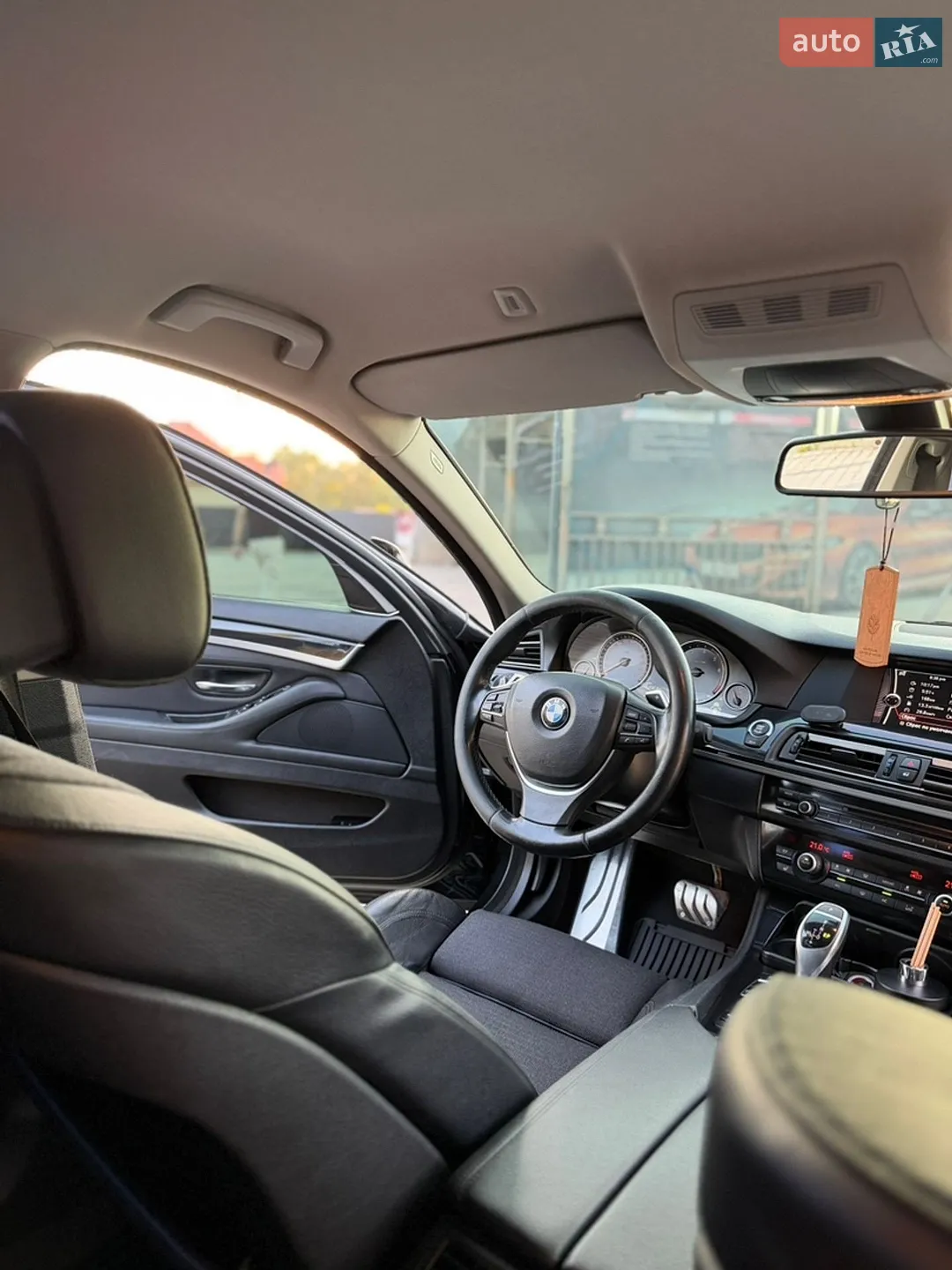 2012 BMW 5er - мініатюра 17
