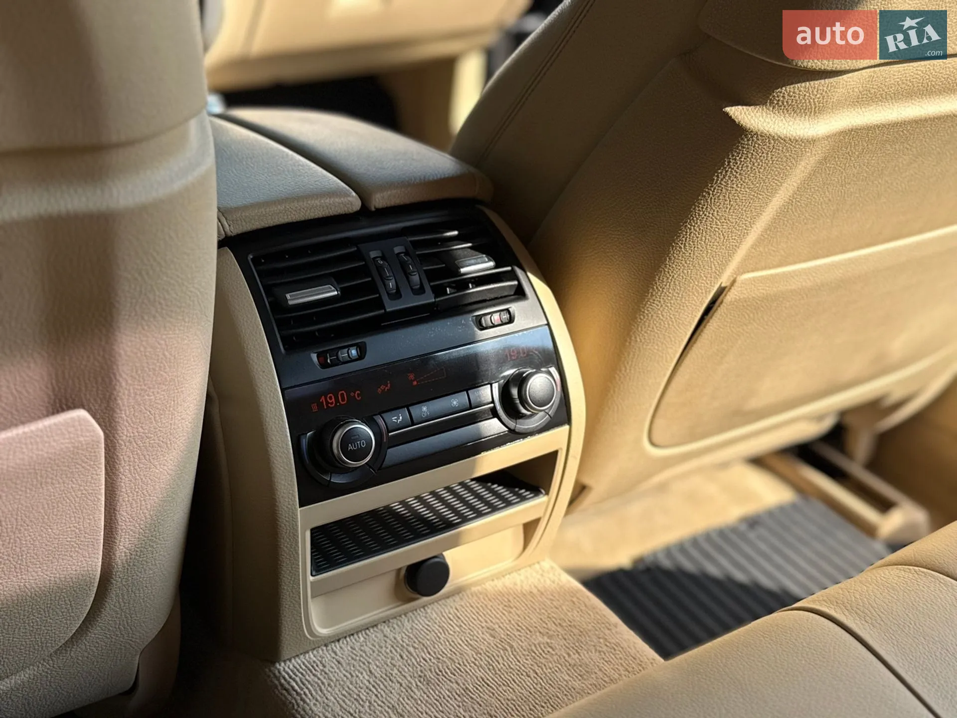 2015 BMW 5er - мініатюра 31
