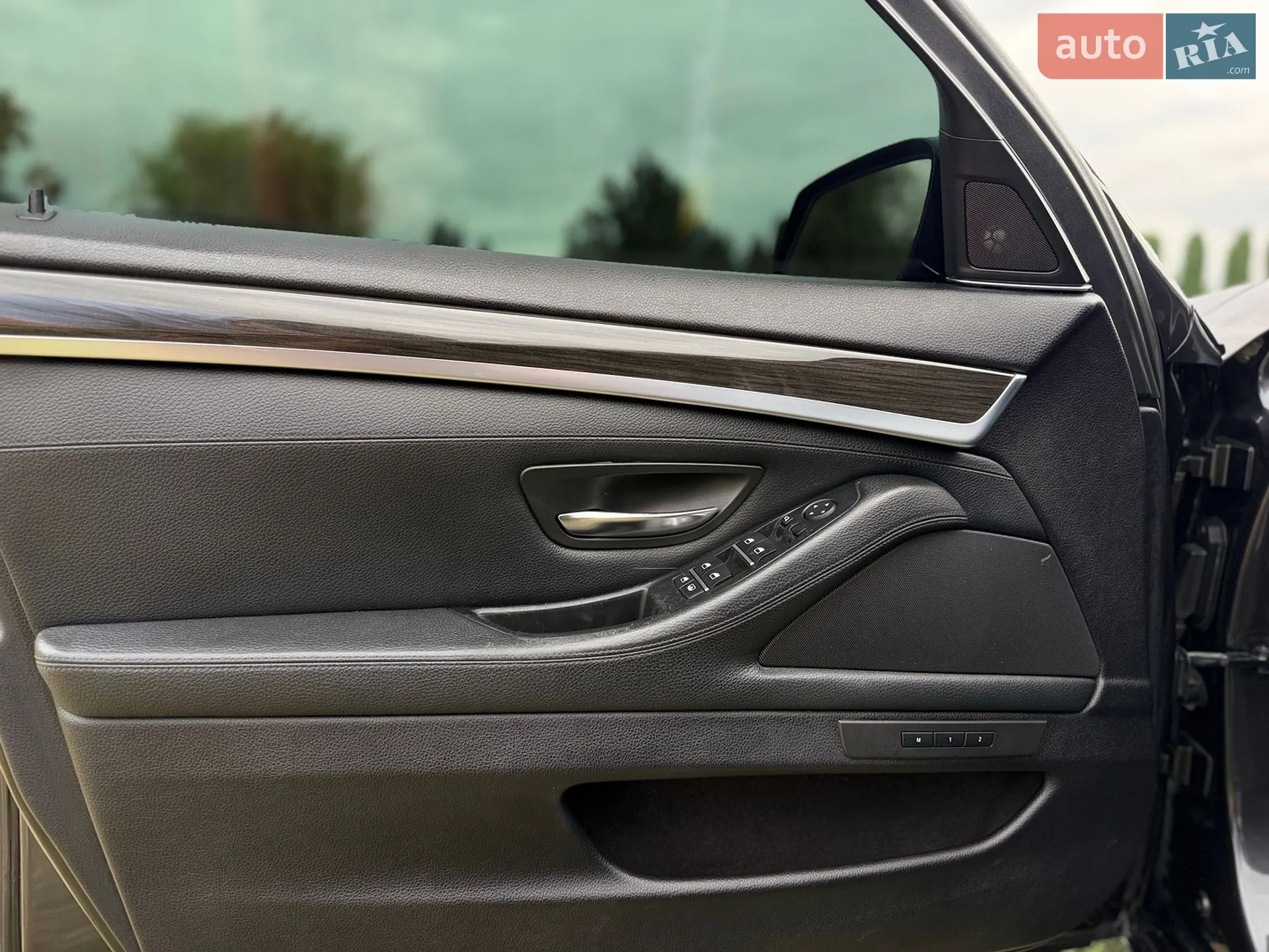 2010 BMW 5er - мініатюра 38