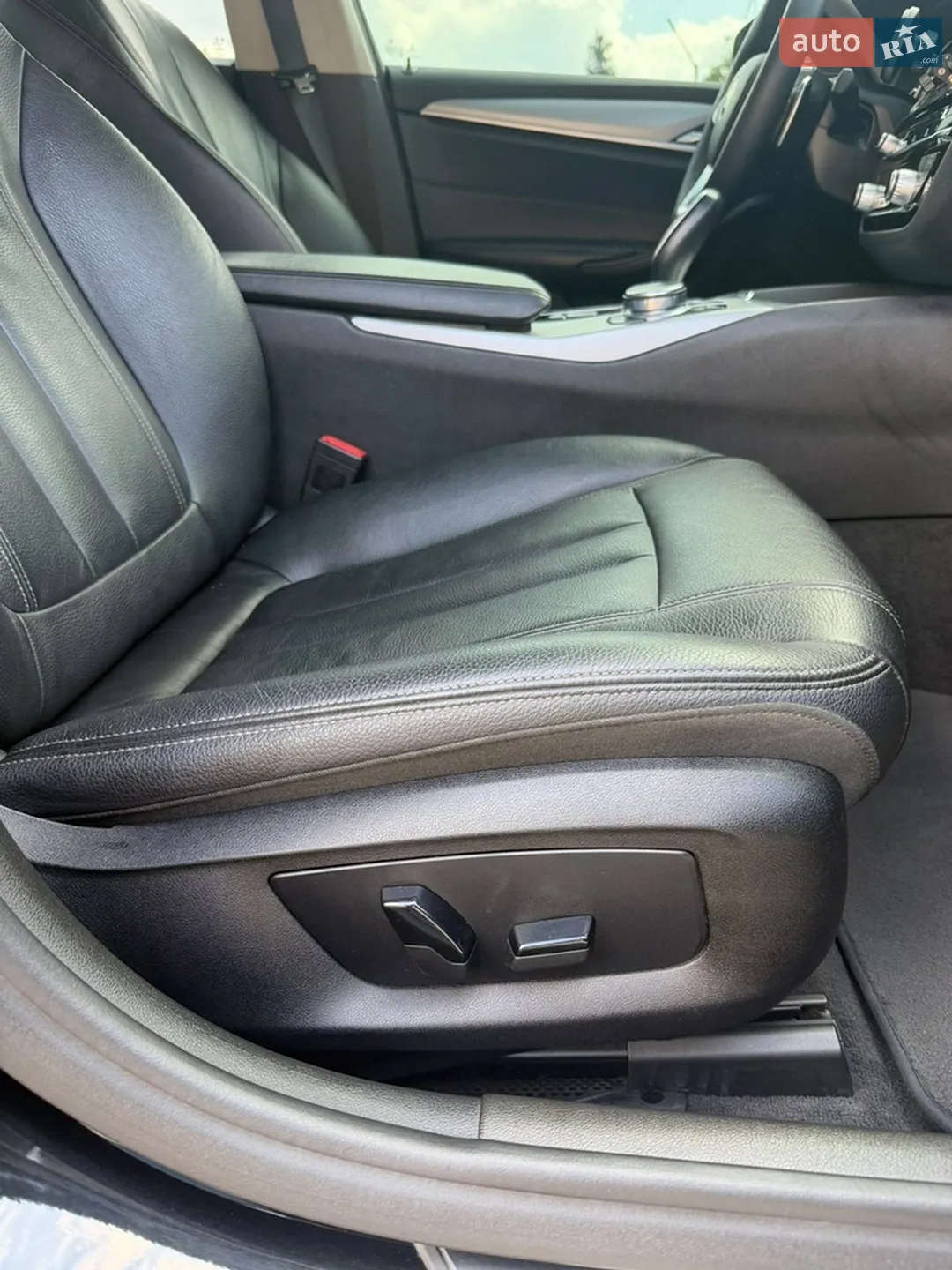 2017 BMW 5er - мініатюра 31