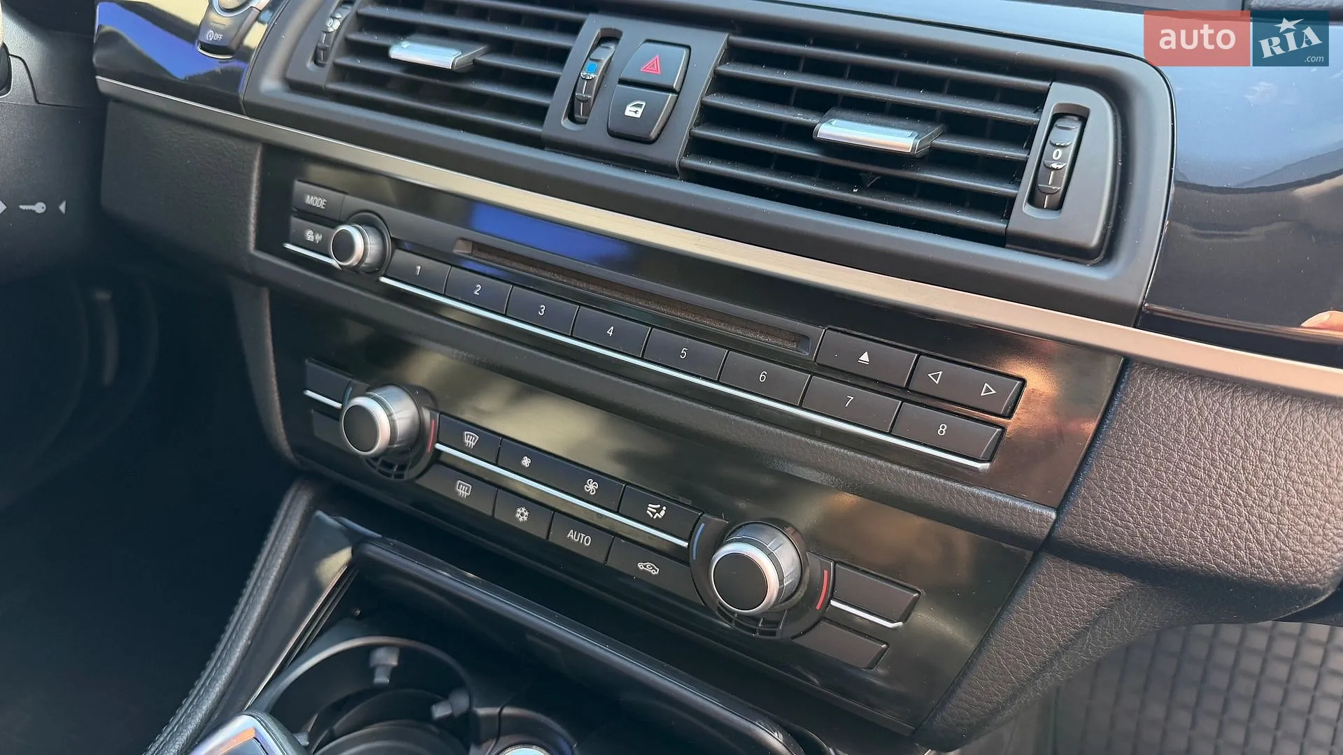 2012 BMW 5er - мініатюра 48