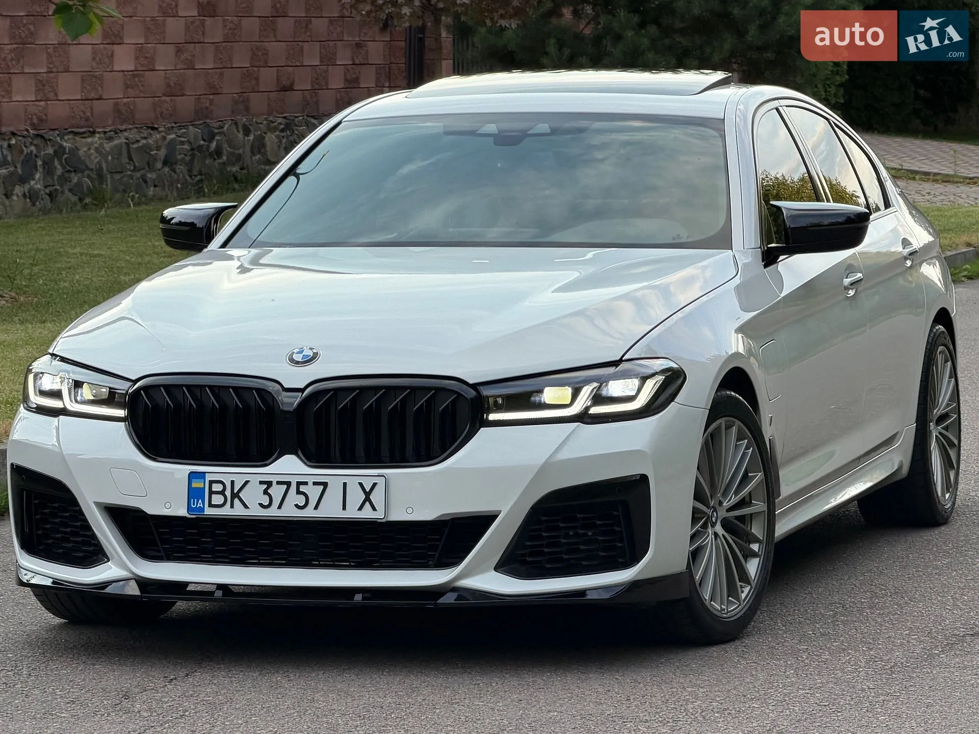 2018 BMW 5er - мініатюра 2
