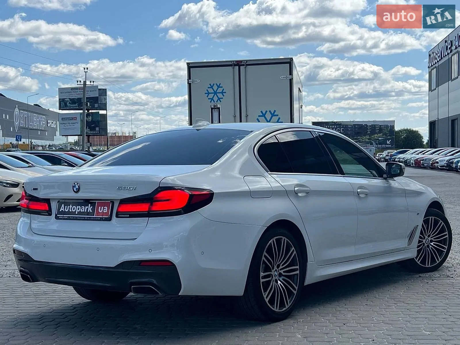 2020 BMW 5er - мініатюра 10