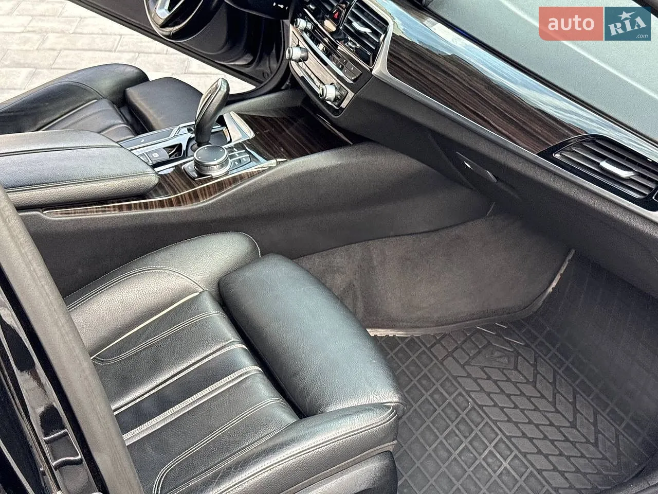 2017 BMW 5er - мініатюра 37