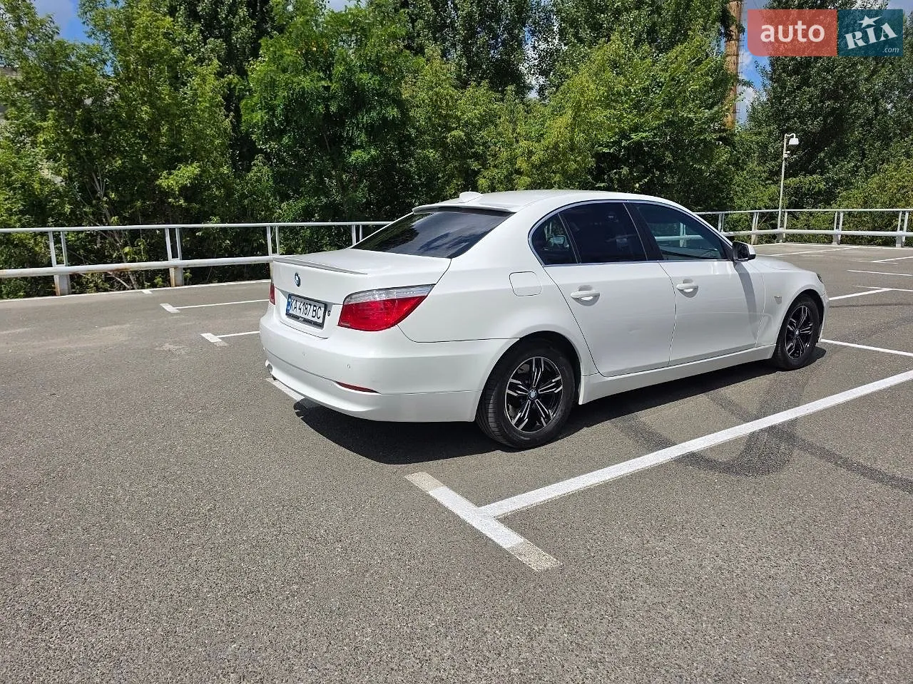 2010 BMW 5er - мініатюра 11
