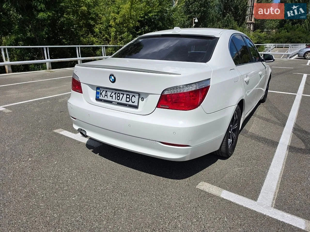 2010 BMW 5er - мініатюра 18