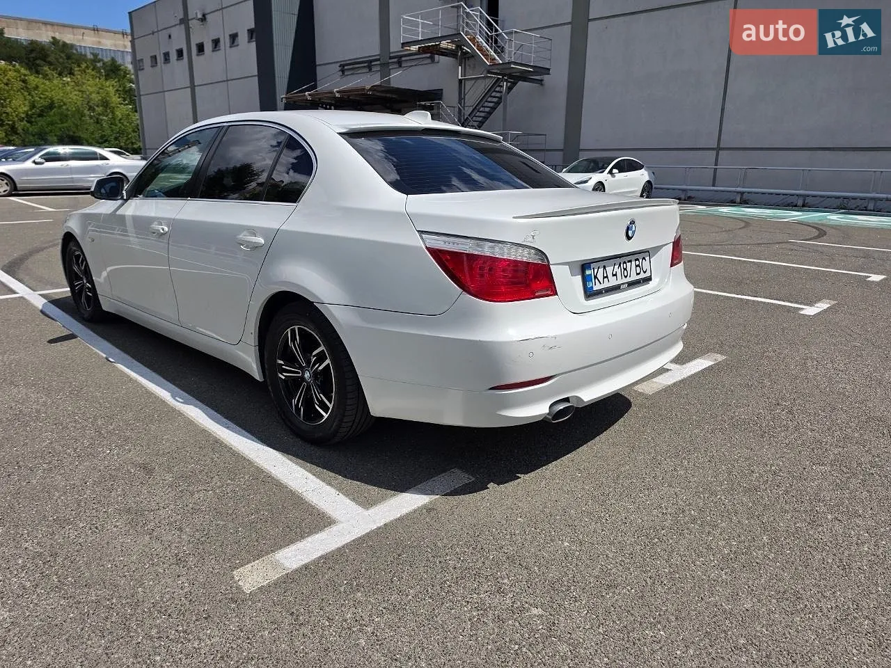 2010 BMW 5er - мініатюра 23