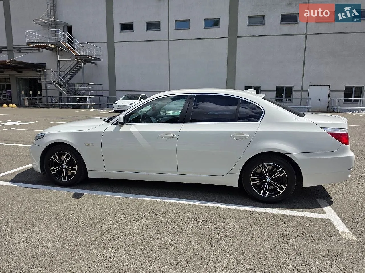 2010 BMW 5er - мініатюра 27