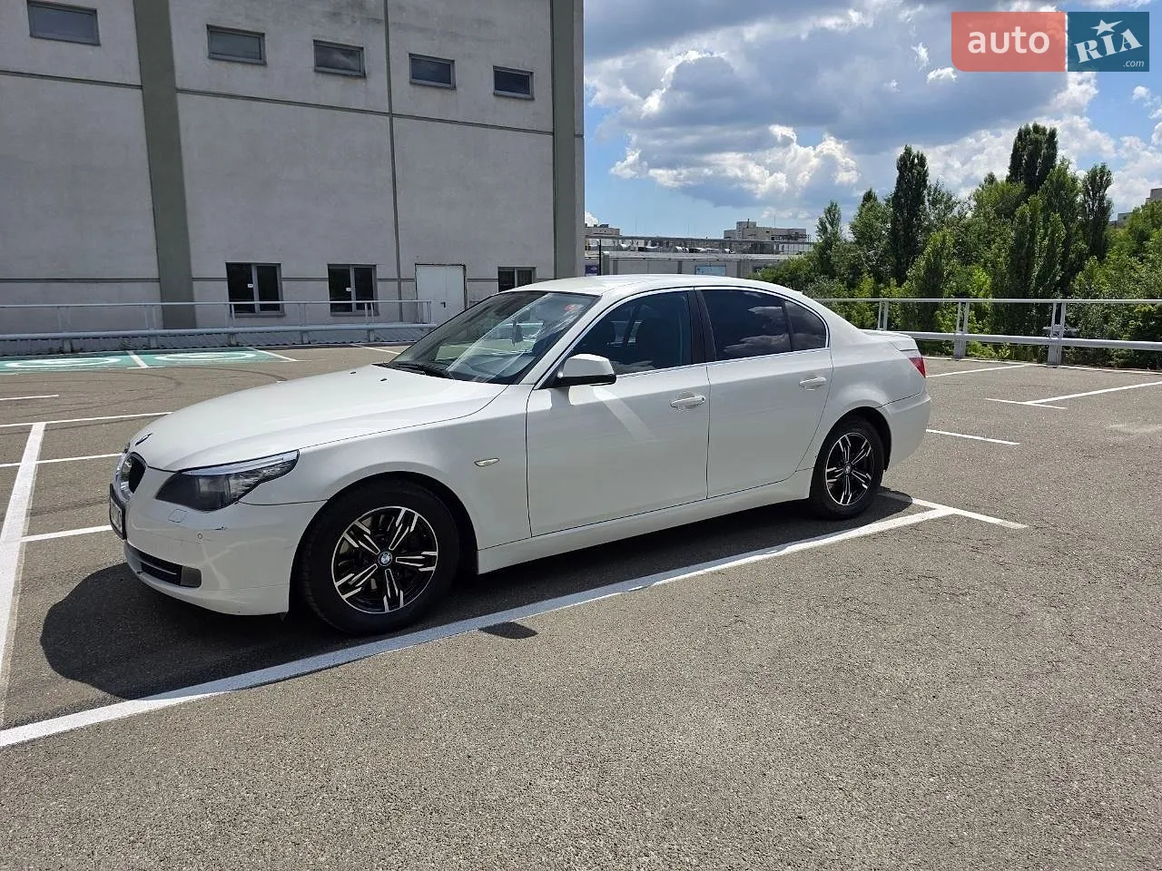 2010 BMW 5er - мініатюра 33