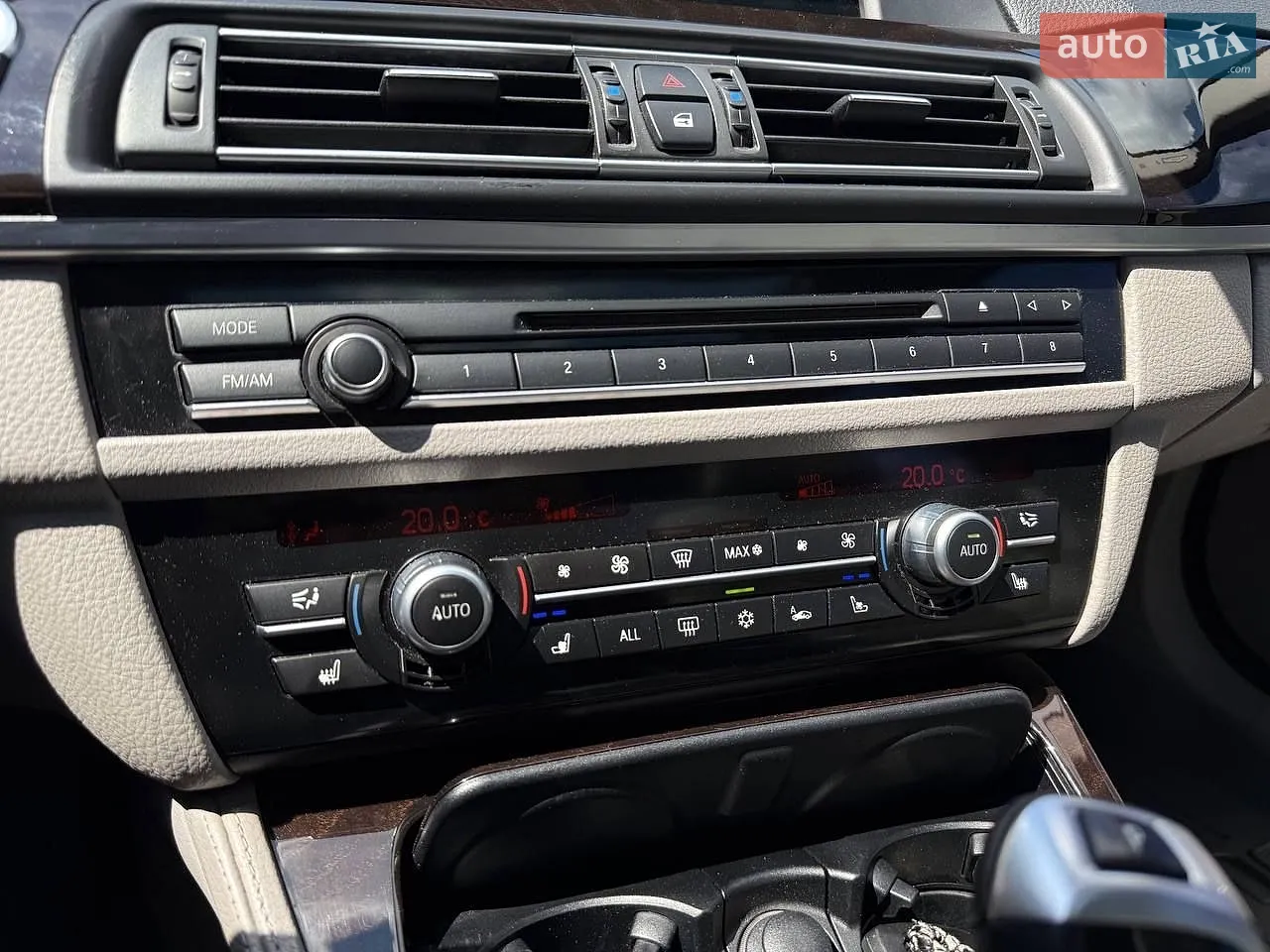 2012 BMW 5er - мініатюра 22