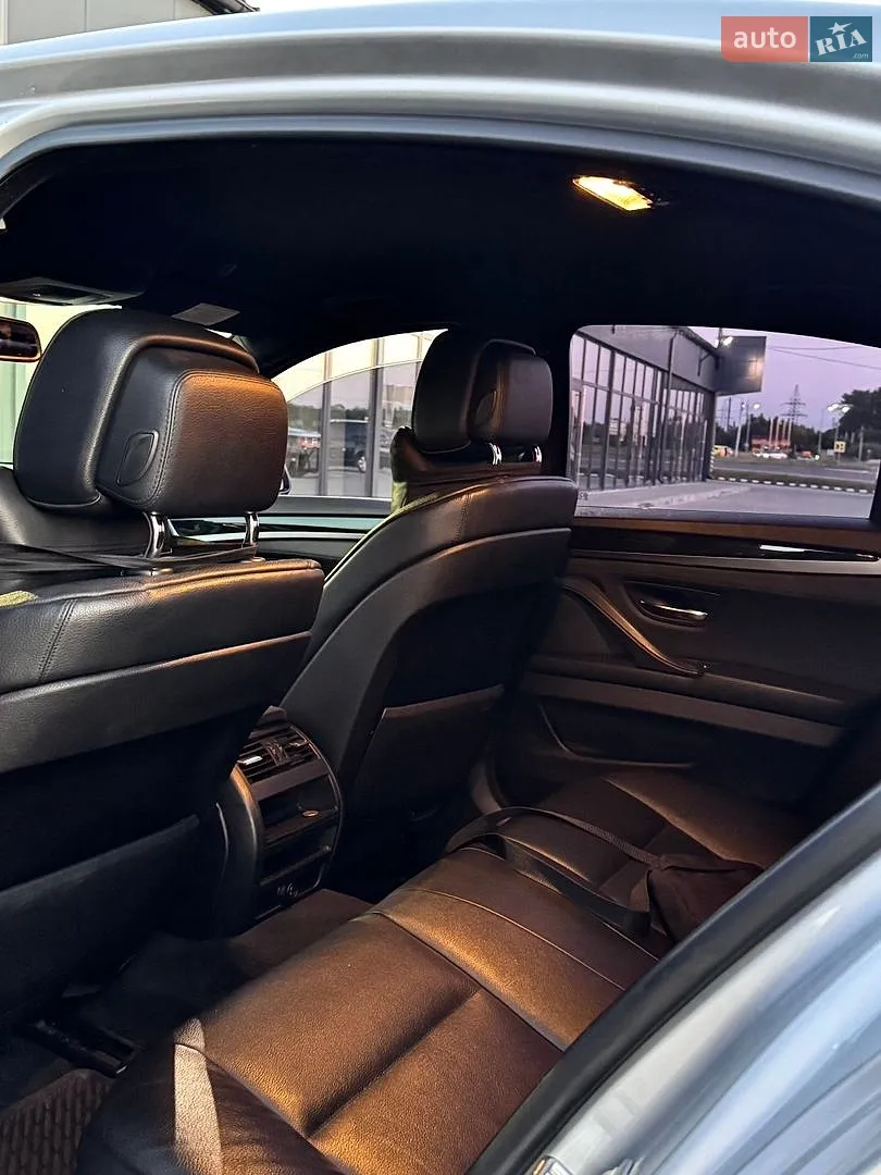 2010 BMW 5er - мініатюра 11