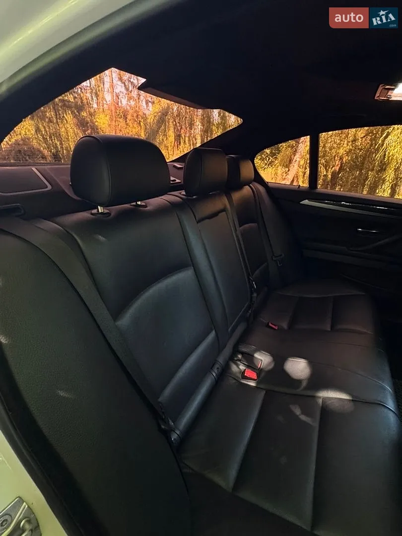 2012 BMW 5er - мініатюра 18