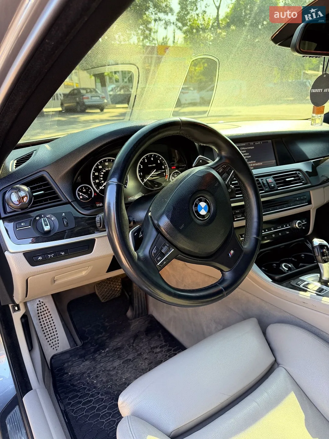 2012 BMW 5er - мініатюра 10