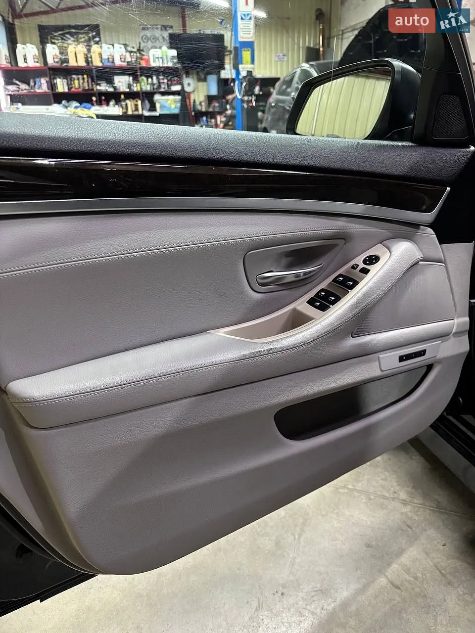 2010 BMW 5er - мініатюра 6