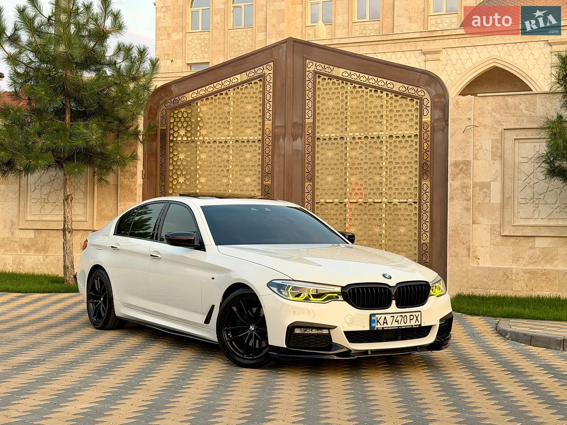 BMW 5 Series 2017 VIN WBAJC5108HG858159 фото оголошення 2 з 78