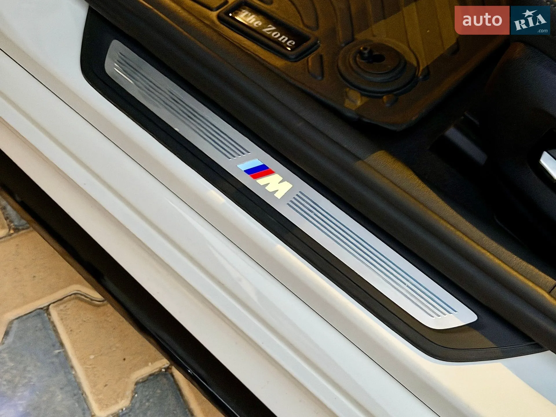 BMW 5 Series 2017 VIN WBAJC5108HG858159 фото оголошення 23 з 78