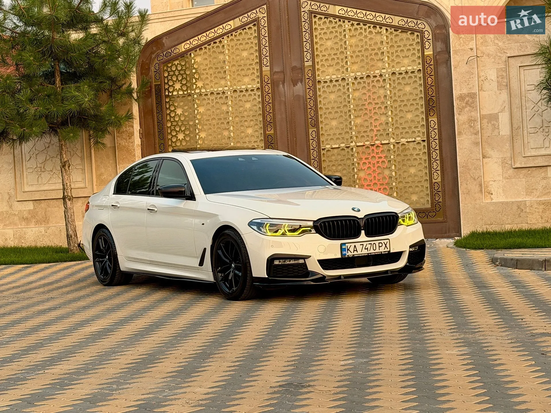 BMW 5 Series 2017 VIN WBAJC5108HG858159 фото оголошення 27 з 78