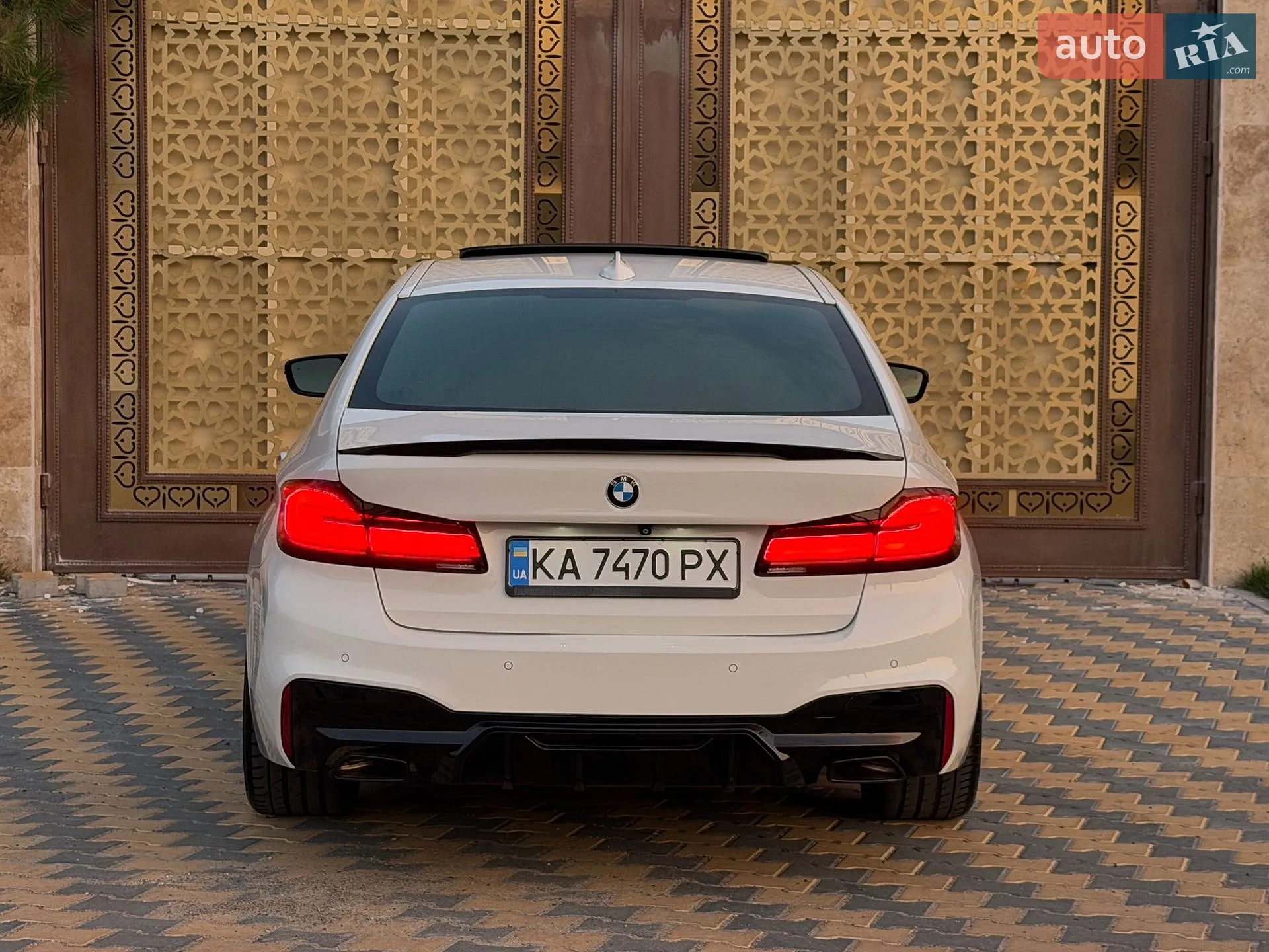 BMW 5 Series 2017 VIN WBAJC5108HG858159 фото оголошення 43 з 78