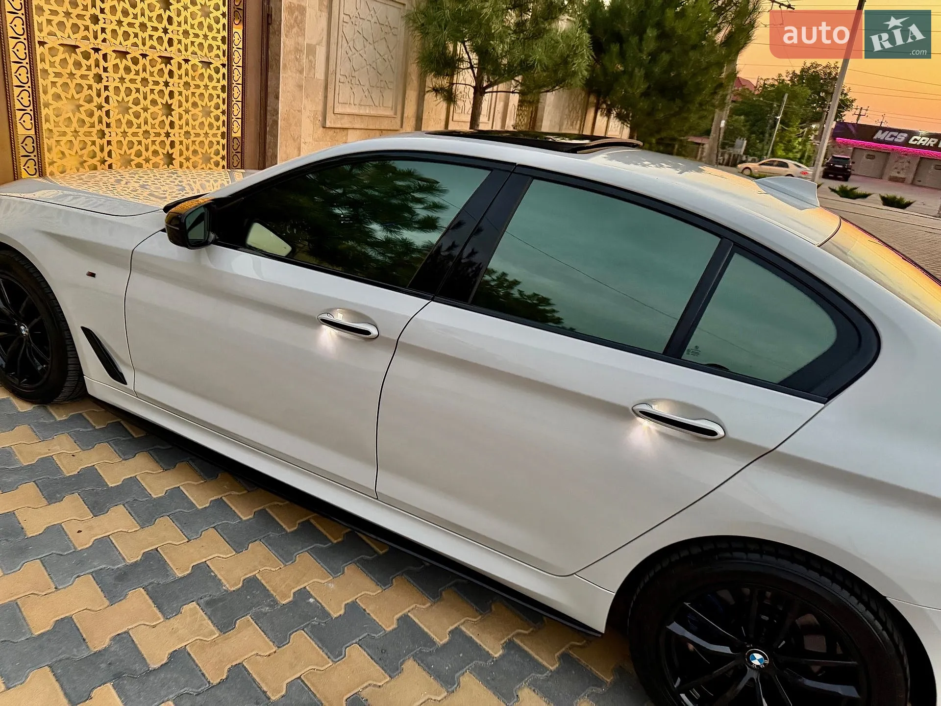 BMW 5 Series 2017 VIN WBAJC5108HG858159 фото оголошення 74 з 78