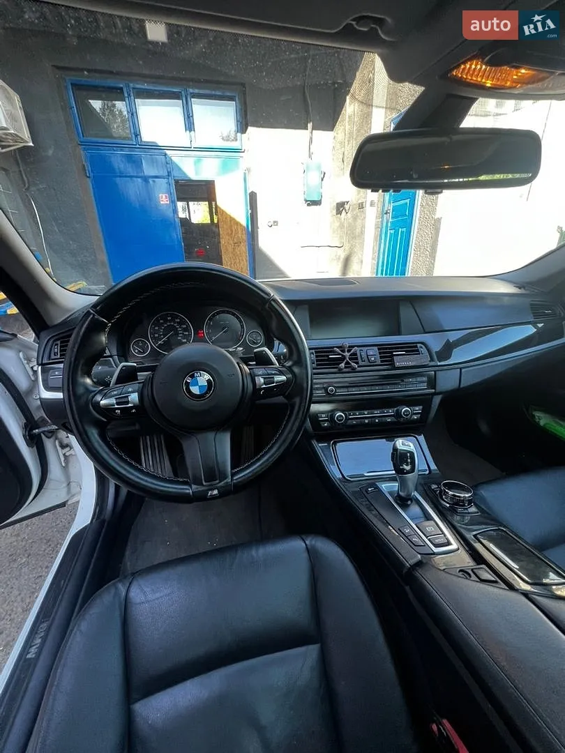 2011 BMW 5er - мініатюра 11