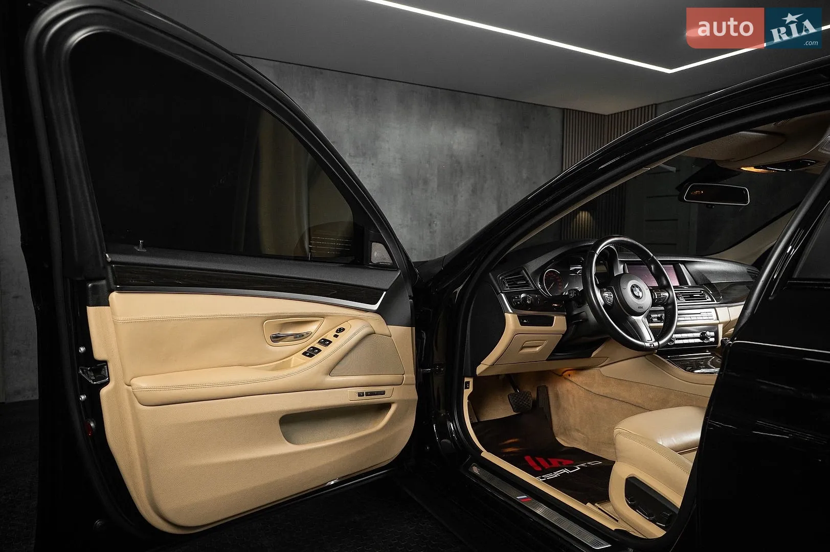 2013 BMW 5er - мініатюра 19