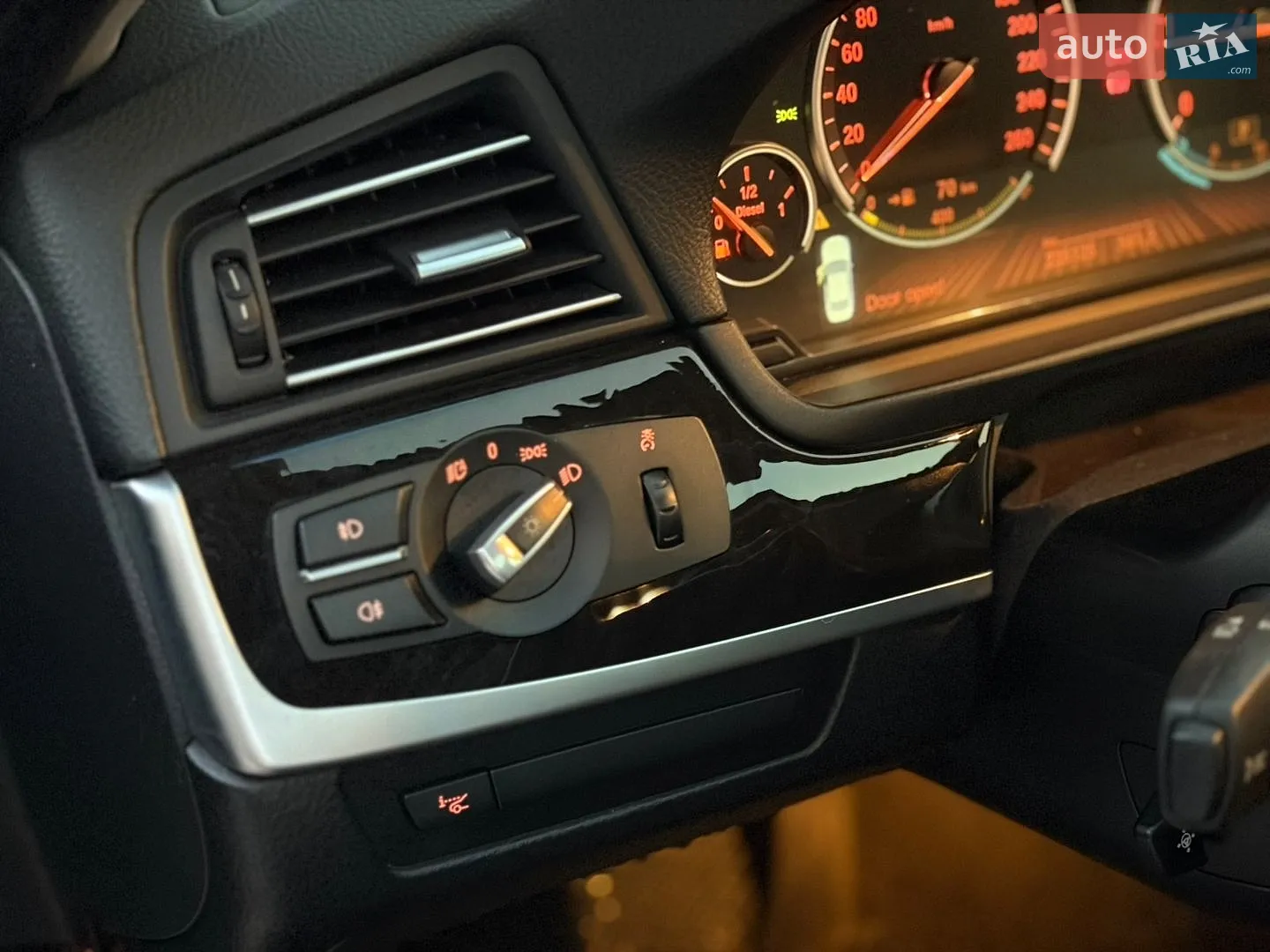 2011 BMW 5er - мініатюра 16