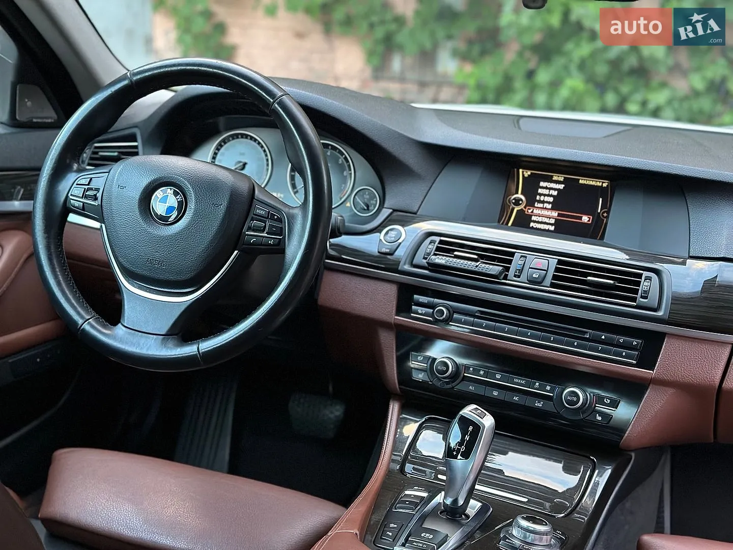 2013 BMW 5er - мініатюра 18