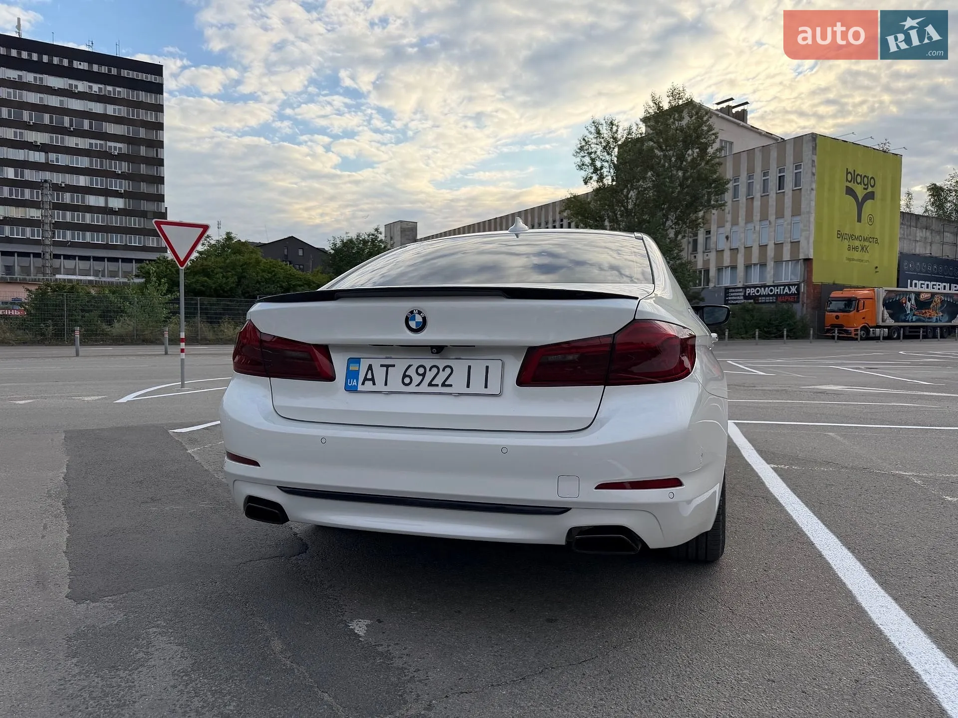 2017 BMW 5er - мініатюра 13