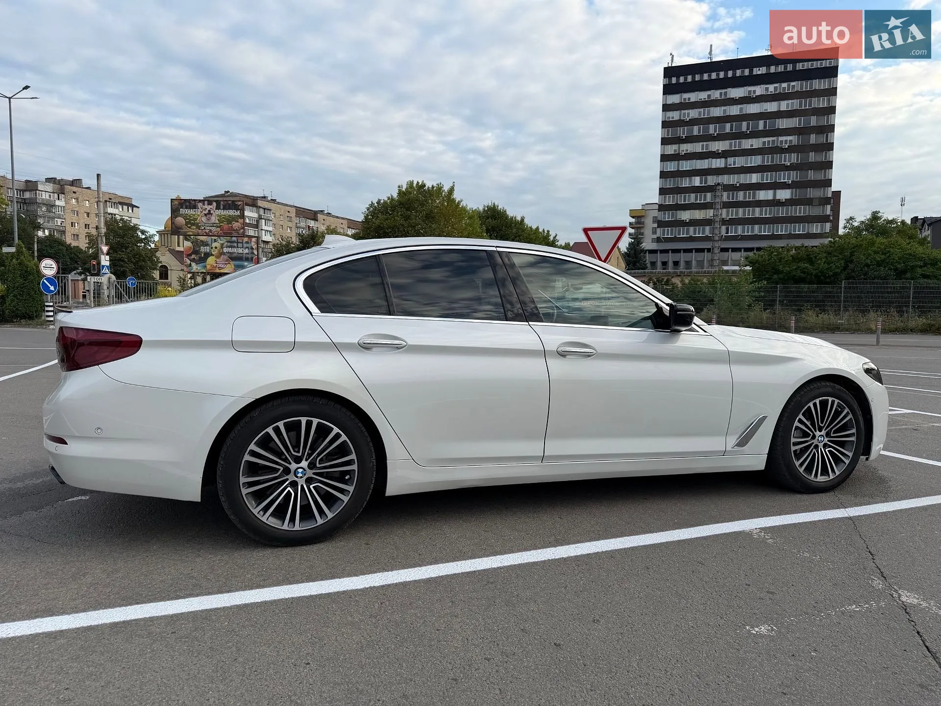 2017 BMW 5er - мініатюра 16