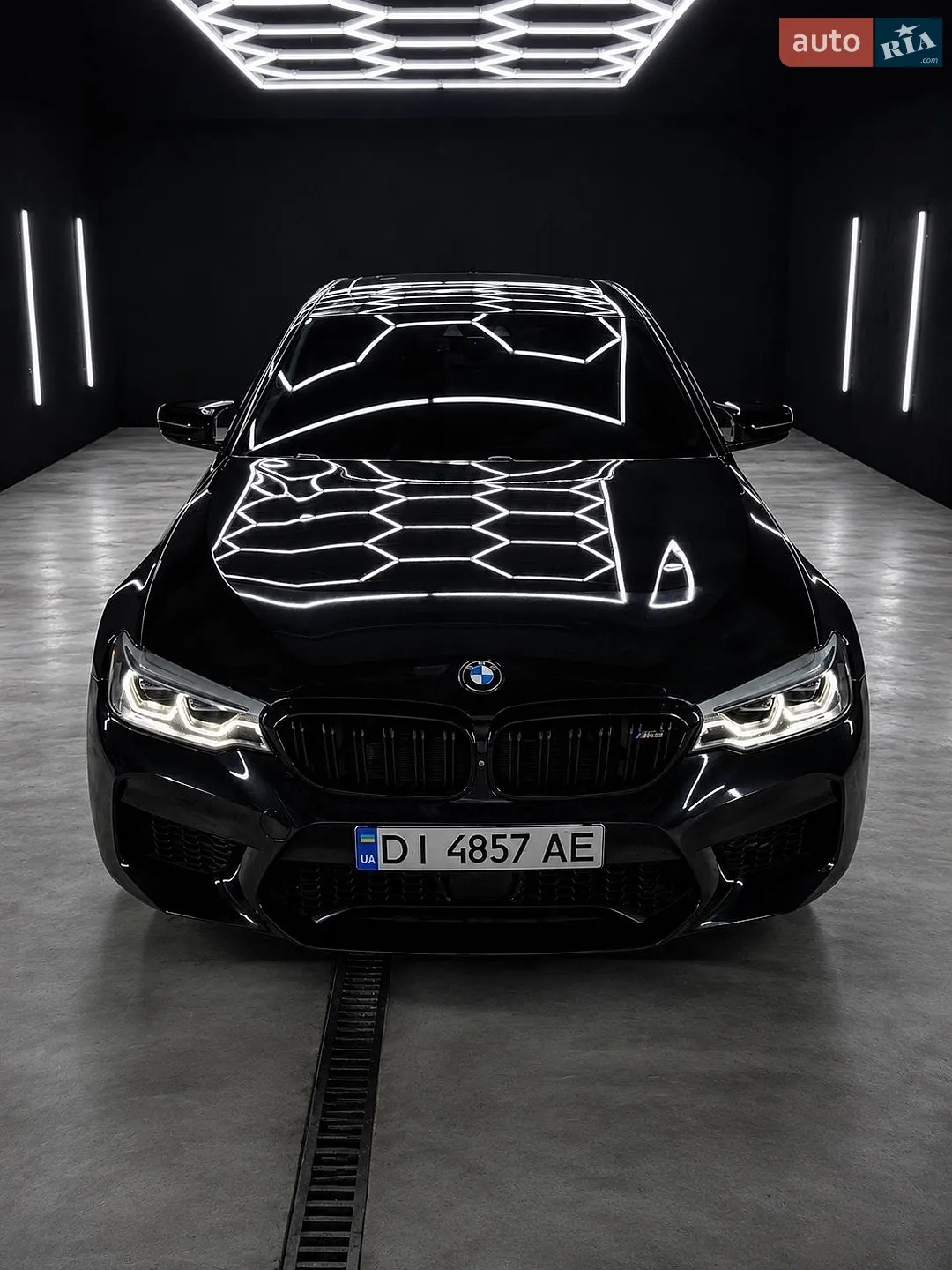 2017 BMW 5er - мініатюра 2