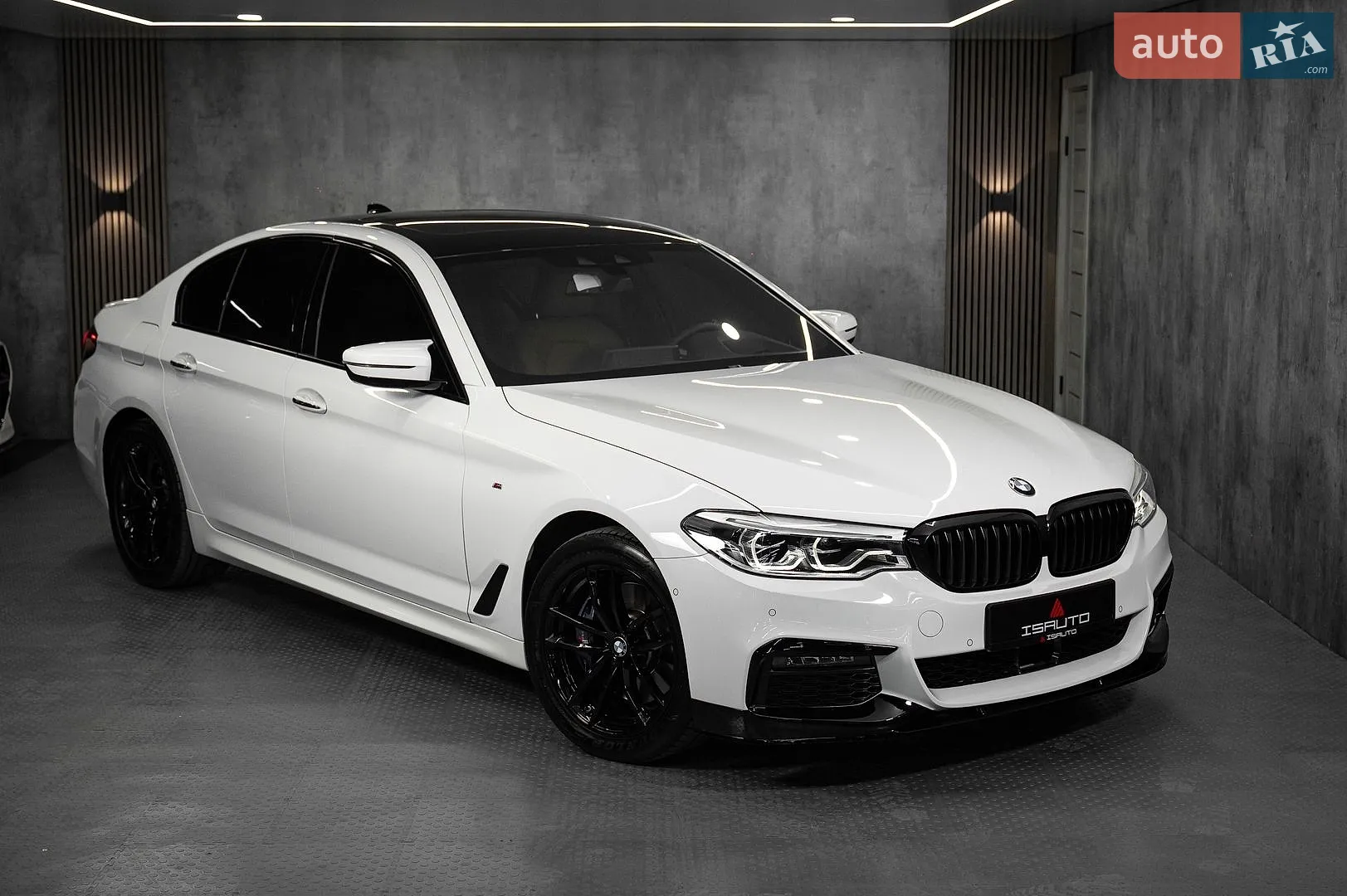2017 BMW 5er - фото 1