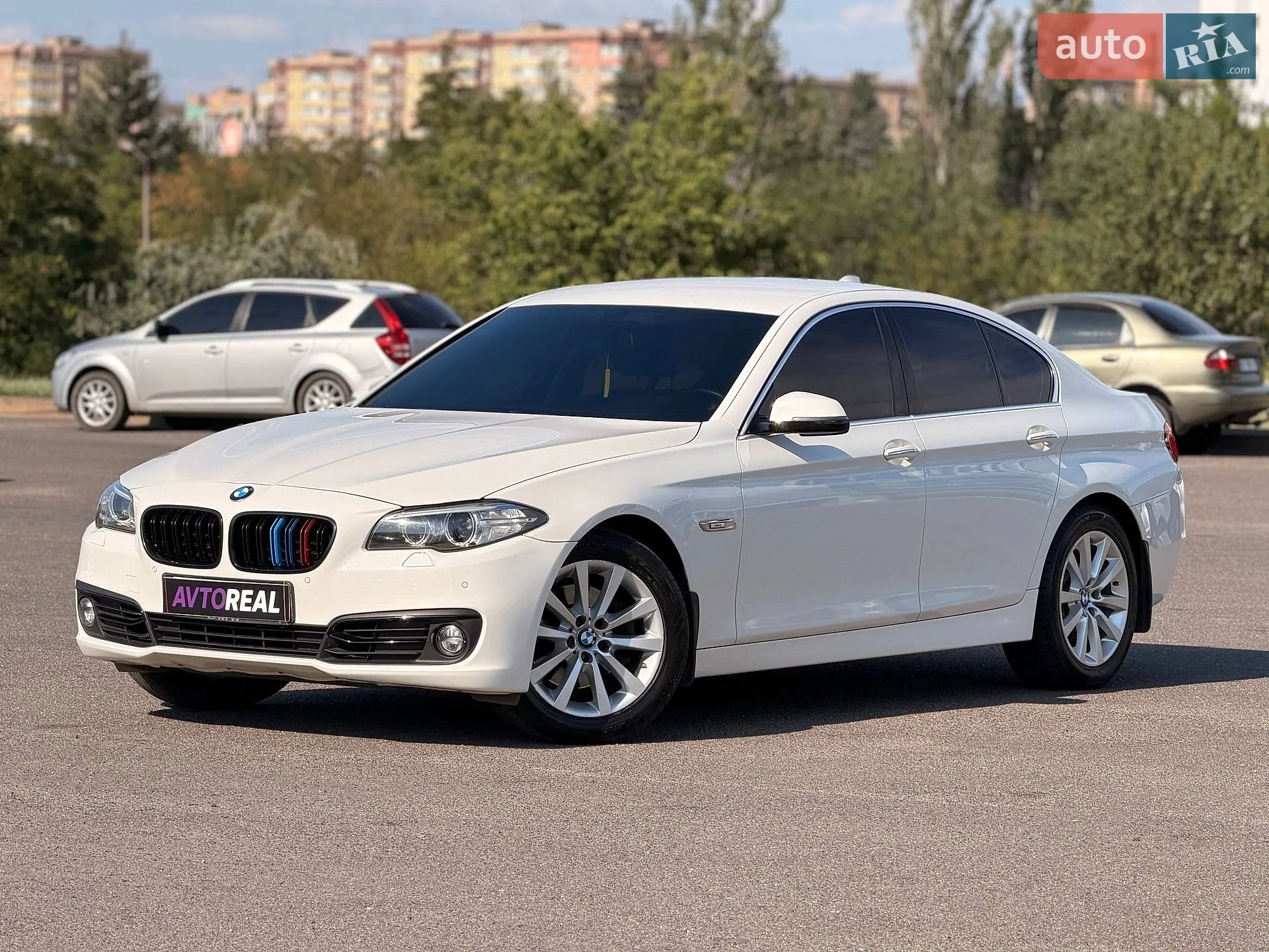 2015 BMW 5er - мініатюра 2