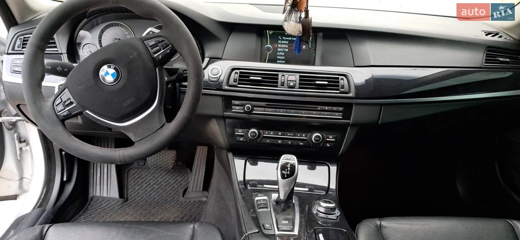 2011 BMW 5er - мініатюра 9