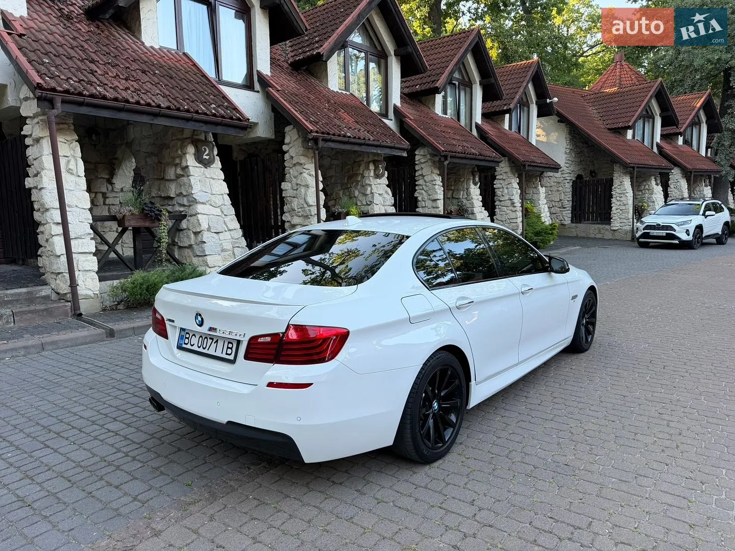 2016 BMW 5er - мініатюра 2