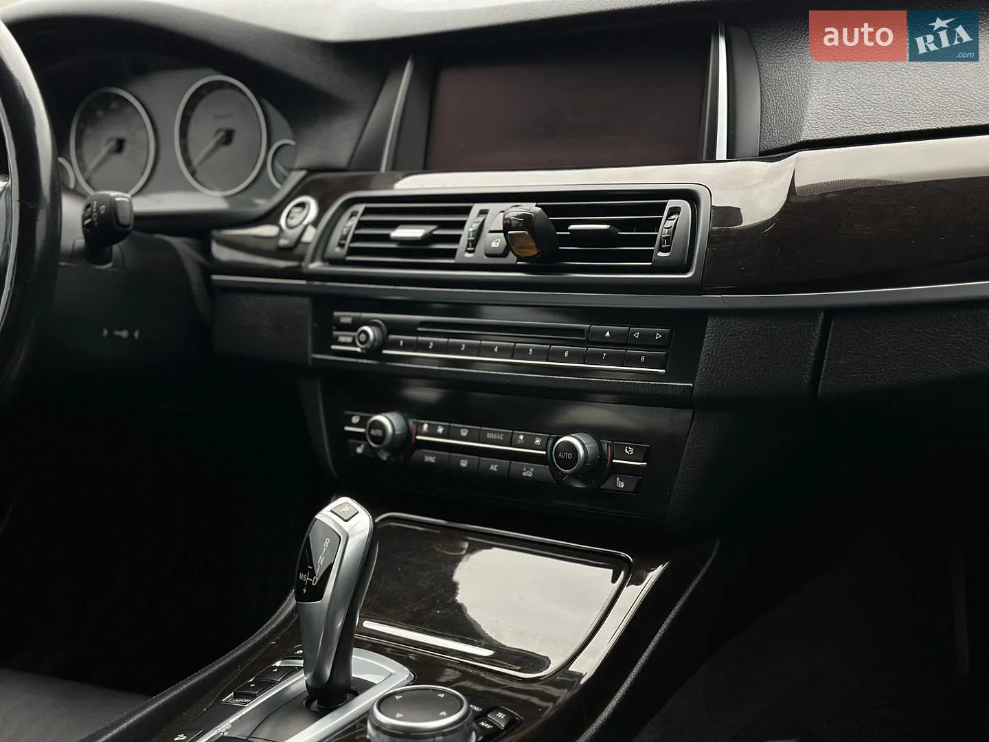 2015 BMW 5er - мініатюра 38