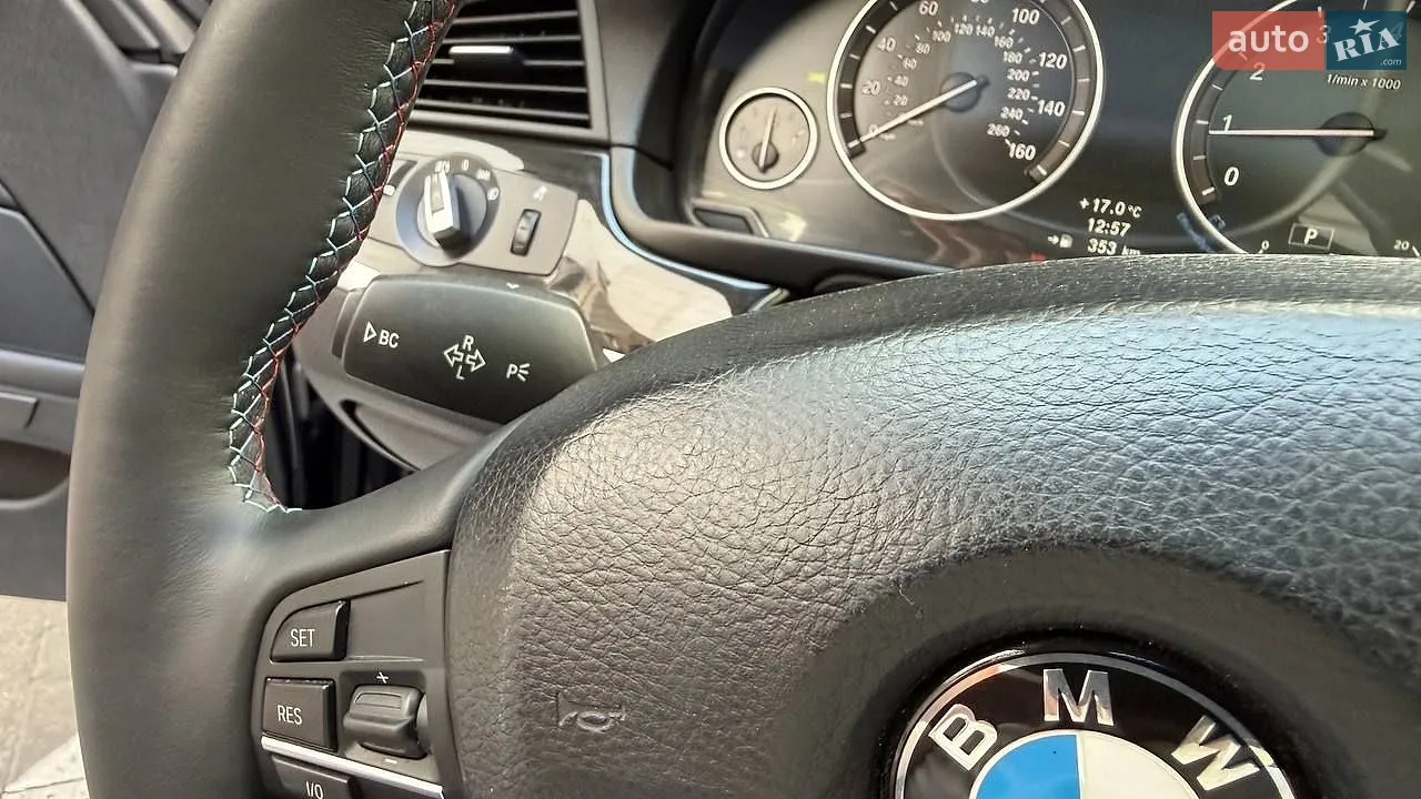2012 BMW 5er - мініатюра 18