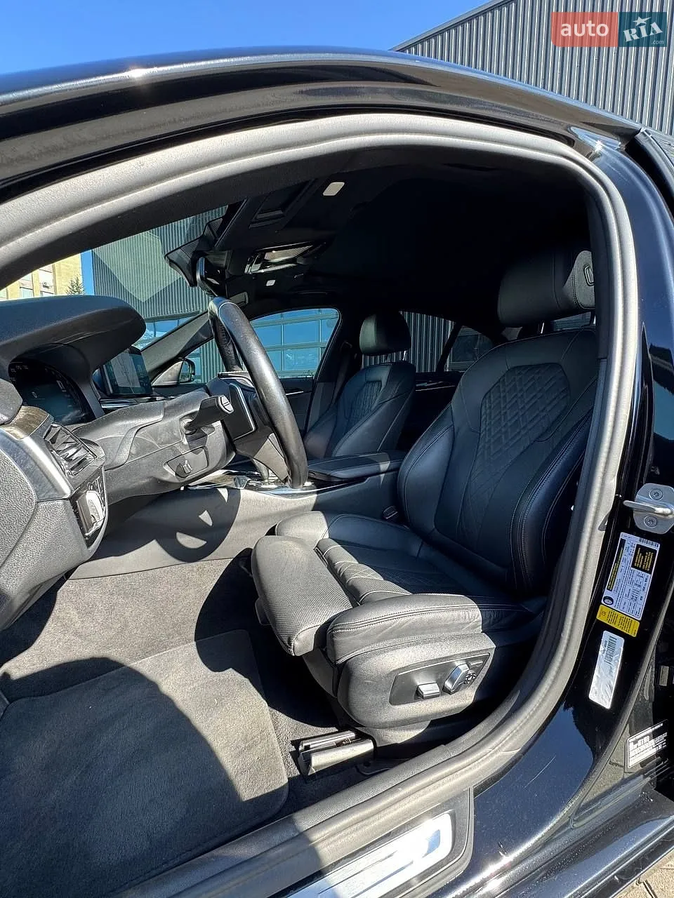 2022 BMW 5er - мініатюра 22
